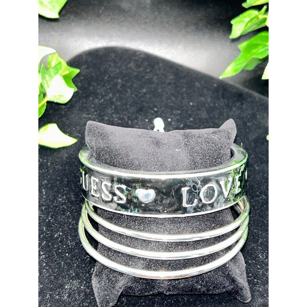 Guess Set of 4 Silver & Black Enamel Logo Bangle Bracelets - NWOT - Picture 2 of 5